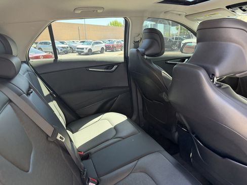 Used 2024 Kia Niro SX Touring FWD image 36