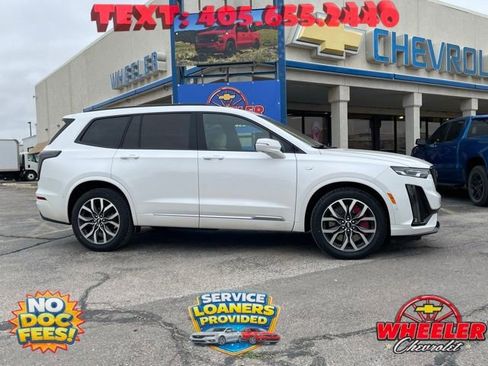 Used 2023 Cadillac XT6 Sport w/ Technology Package AWD/4WD image 2