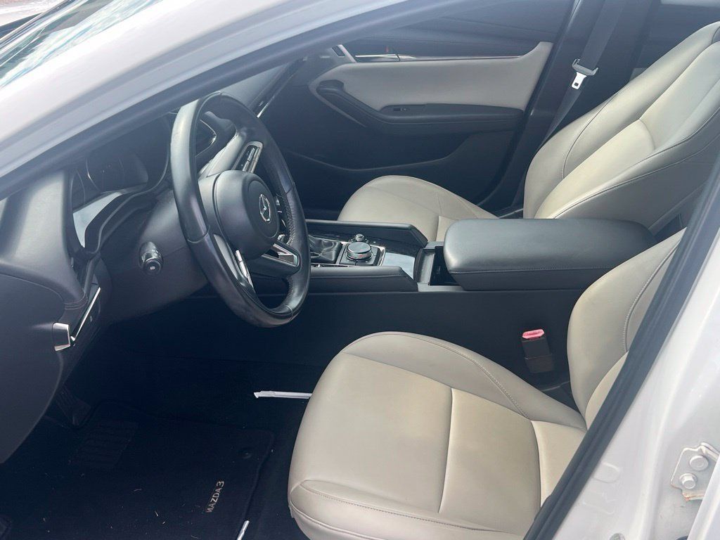 Used 2019 MAZDA MAZDA3 AWD Sedan w/ Preferred Package image 5