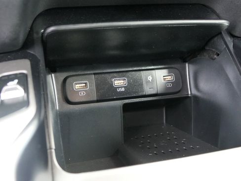 Used 2024 Kia Sorento EX AWD/4WD image 21