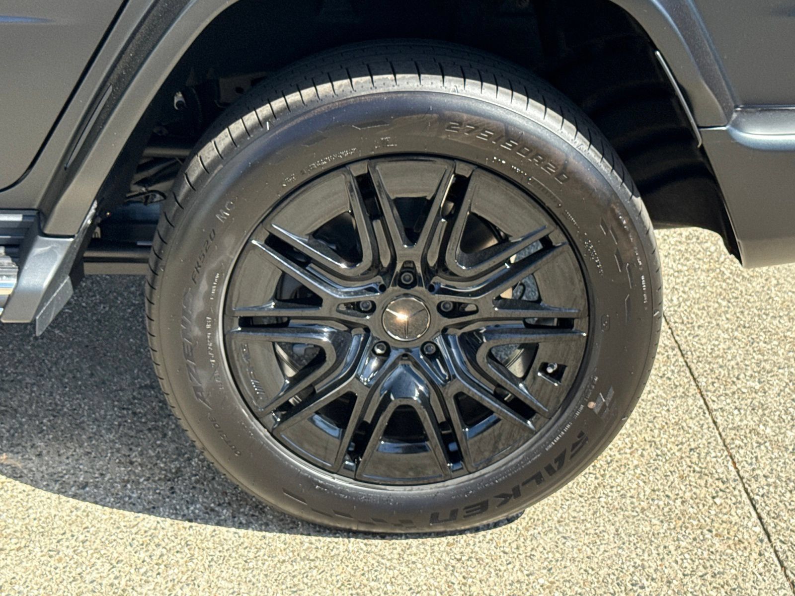 New 2027 Mercedes-Benz G 580 e image 14