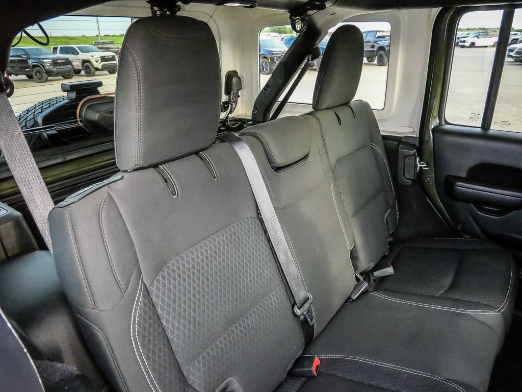 Used 2021 Jeep Wrangler Unlimited Sport AWD/4WD image 26