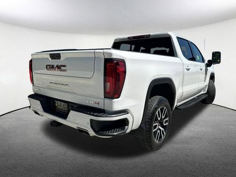 Used 2024 GMC Sierra 1500 AT4 w/ Technology Package AWD/4WD image 14