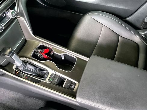 Used 2021 Honda Accord Sport image 16