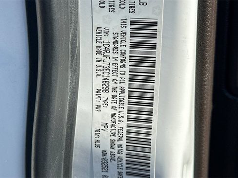 Used 2014 Jeep Grand Cherokee Summit image 25