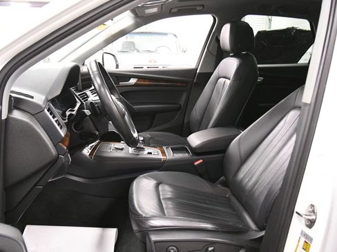 Used 2018 Audi Q5 2.0T Premium w/ Convenience Package AWD/4WD image 8