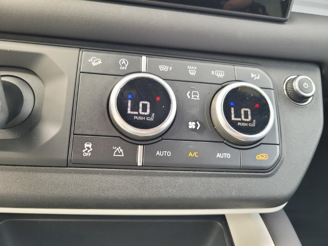 Used 2025 Land Rover Defender 110 S AWD/4WD image 25