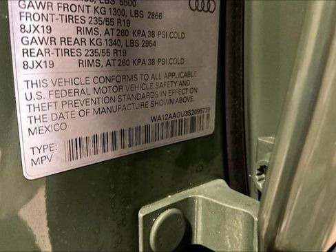 Certified 2025 Audi Q5 Premium Plus w/ Premium Plus image 36