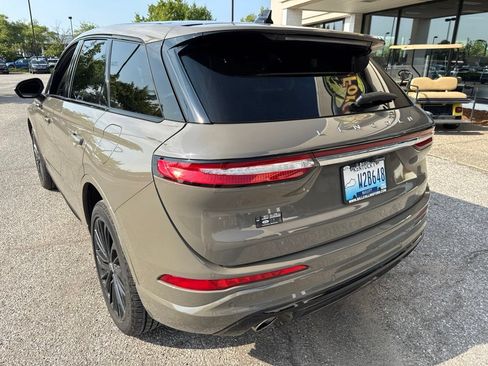 Certified 2025 Lincoln Corsair Reserve w/ Jet Appearance Package AWD/4WD image 9