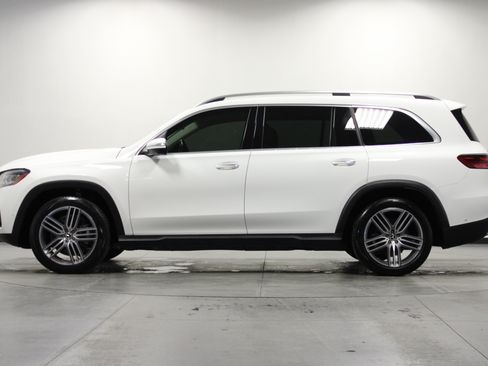 Used 2024 Mercedes-Benz GLS 450 4MATIC image 7