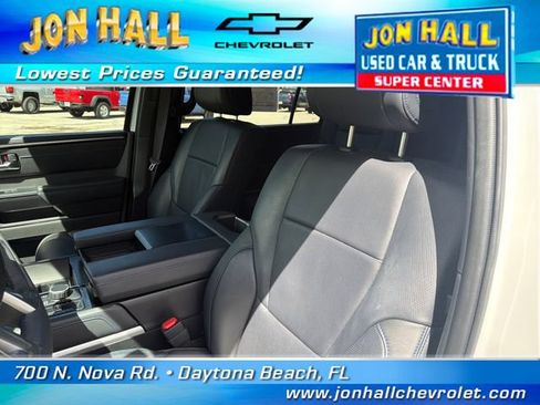 Used 2025 Toyota Sequoia Platinum AWD/4WD image 22