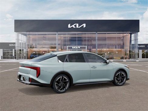 New 2025 Kia K4 GT-Line image 6