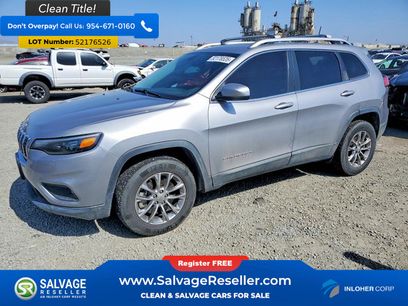 Used 2019 Jeep Cherokee Latitude Plus w/ Comfort/Convenience Group
