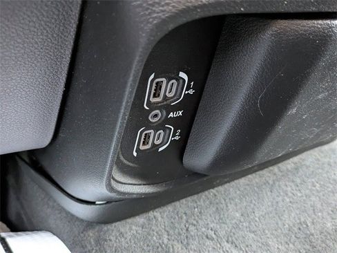 Used 2021 RAM 1500 Laramie image 22