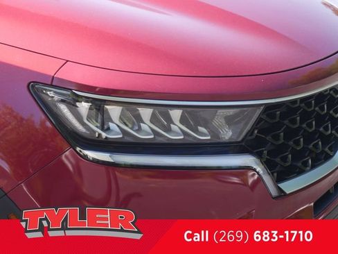 Used 2022 Kia Sorento LX AWD/4WD image 10