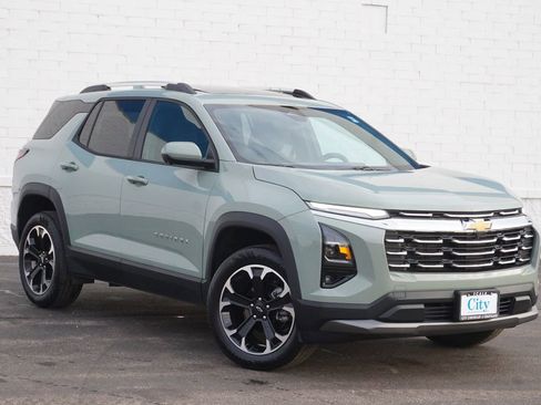 New 2026 Chevrolet Equinox LT w/ Safety and Technology Package image 3