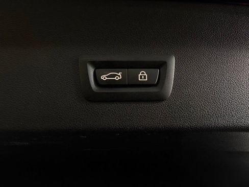 Used 2021 BMW X4 xDrive30i w/ M Sport Package image 26