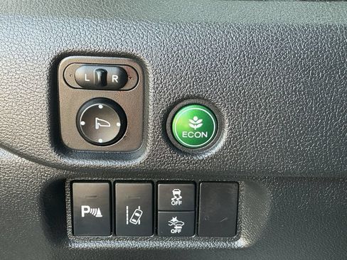Used 2017 Honda Pilot Elite image 26