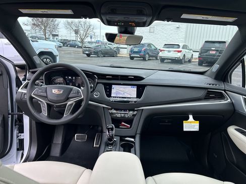 New 2026 Cadillac XT5 Sportv w/ LPO, Floor Liner Package image 27