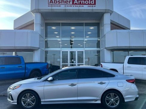 Used 2019 Hyundai Sonata Sport image 3