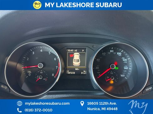 Used 2017 Volkswagen Passat 1.8T SE FWD image 17