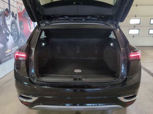 Used 2023 Buick Envision Avenir image 27