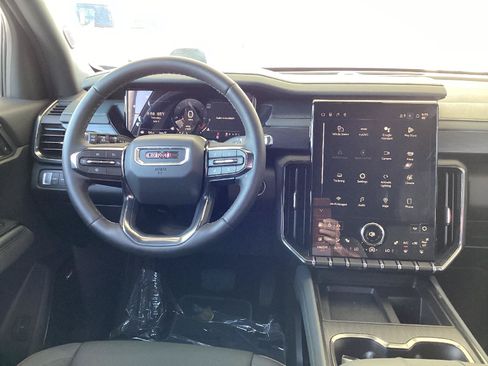 New 2025 GMC Acadia AT4 AWD/4WD image 17
