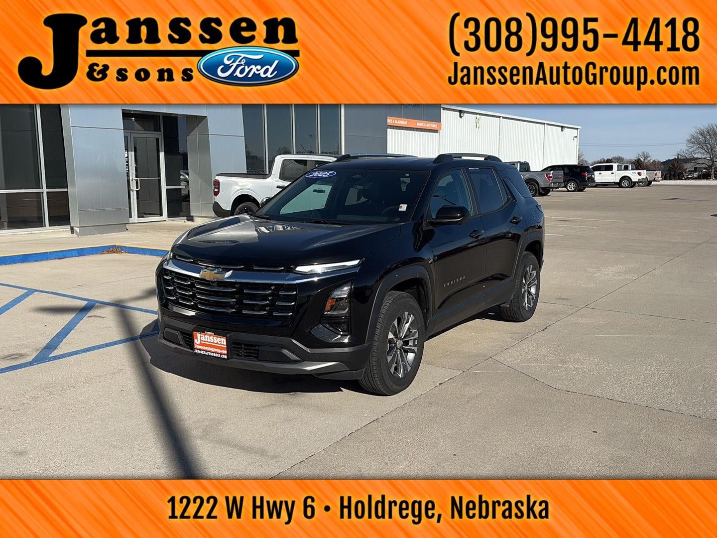 Used 2025 Chevrolet Equinox LT w/ Convenience Package II AWD/4WD image 2