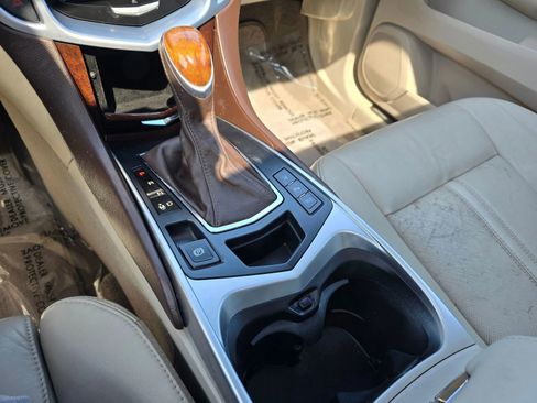 Used 2014 Cadillac SRX Luxury w/ Driver Awareness Package FWD image 34