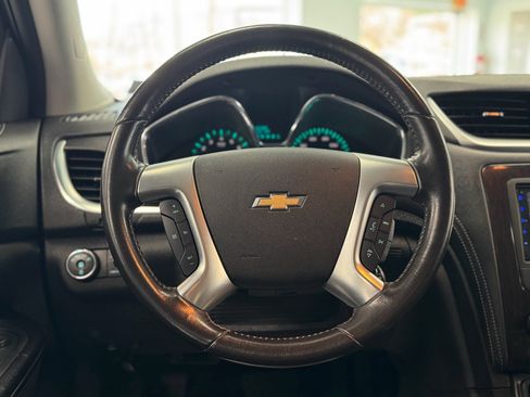 Used 2015 Chevrolet Traverse LT image 17