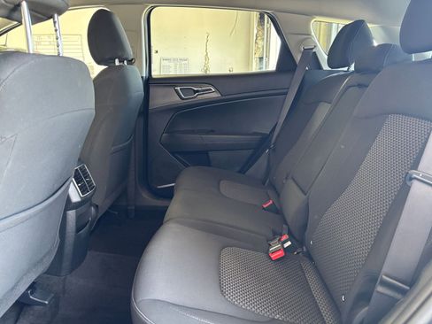 Used 2025 Kia Sportage LX FWD image 24