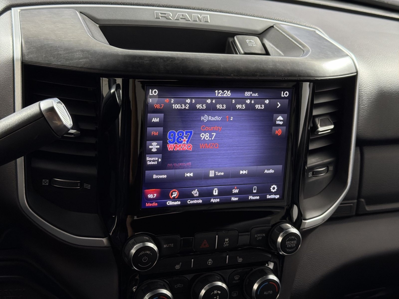 Used 2020 RAM 2500 Big Horn w/ Towing Technology Group AWD/4WD image 18