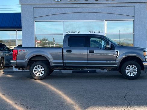 Used 2022 Ford F250 XLT w/ FX4 Off-Road Package image 2