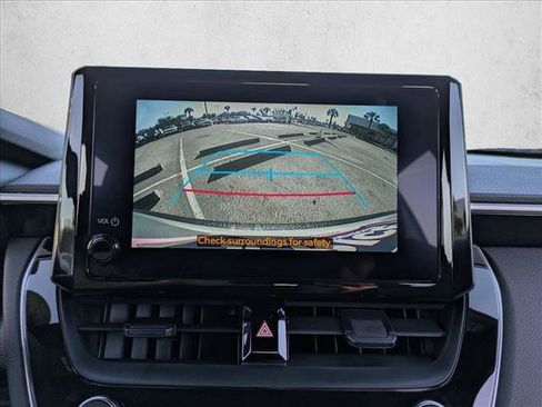 Used 2026 Toyota Corolla Cross SE image 13