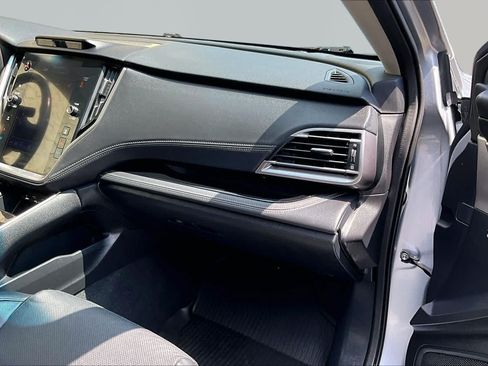Used 2022 Subaru Outback Limited AWD/4WD image 19