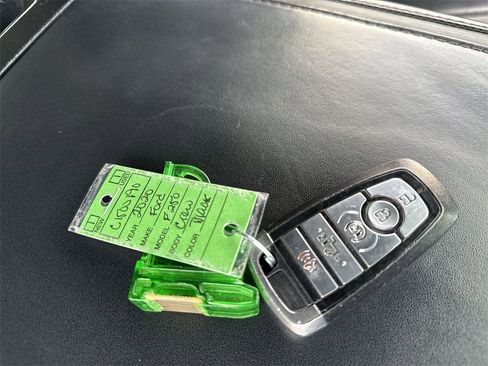 Used 2020 Ford F250 Platinum w/ Tremor Off-Road Package image 33