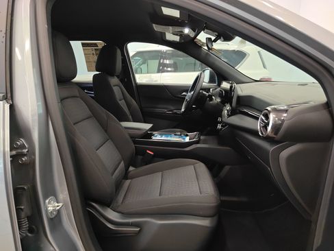 Used 2026 Chevrolet Equinox LT FWD image 17