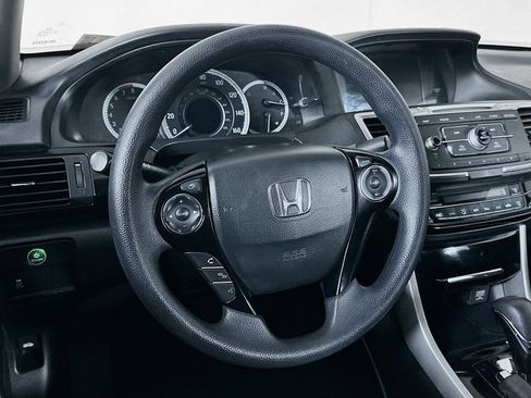 Used 2017 Honda Accord LX image 18