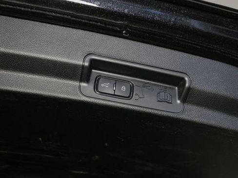 Used 2023 Ford Explorer XLT w/ Equipment Group 202A AWD/4WD image 12