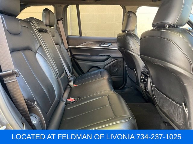 Used 2024 Jeep Grand Cherokee Limited AWD/4WD image 29