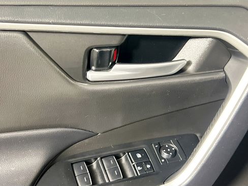 Used 2023 Toyota RAV4 XLE w/ Convenience Package FWD image 16