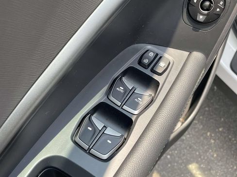 Used 2017 Hyundai Santa Fe Sport 2.0T FWD image 16