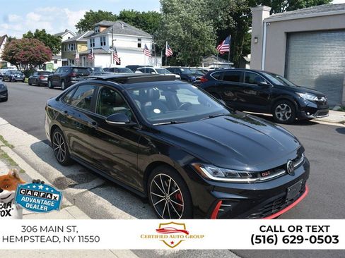 Used 2025 Volkswagen Jetta GLI Autobahn FWD image 4