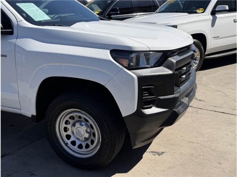 Used 2023 Chevrolet Colorado W/T RWD image 7
