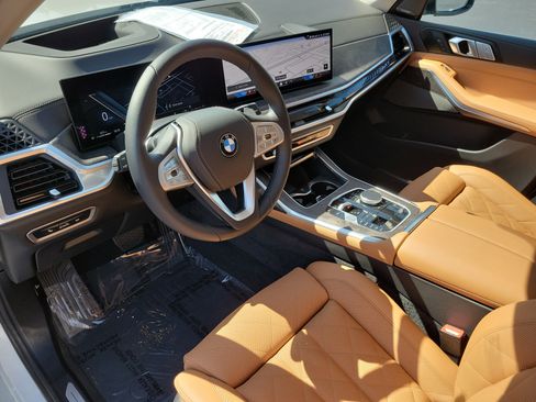 Used 2026 BMW X7 xDrive40i AWD/4WD image 24