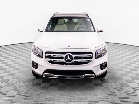 Used 2021 Mercedes-Benz GLB 250 4MATIC image 8