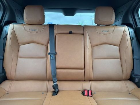 Used 2021 Cadillac XT4 Premium Luxury FWD image 30
