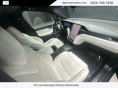 Used 2018 Tesla Model X 75D image 18
