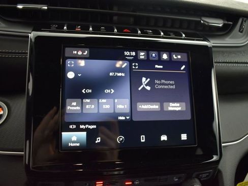 New 2025 Jeep Grand Cherokee Altitude w/ Trailer Tow Package image 24