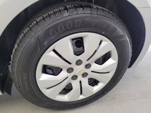 Used 2015 Chevrolet Cruze LS FWD image 31